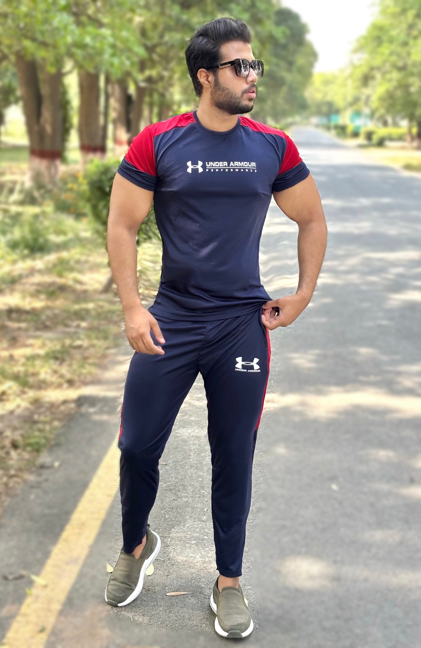 THE VOLT-LINE TRACKSUIT-BLACK