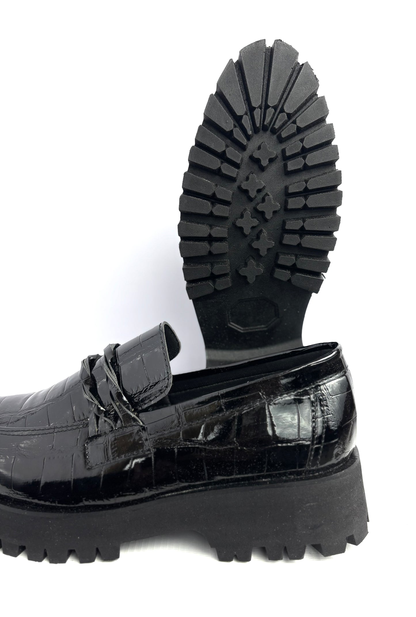 008 BLACK CROCODILE SHINER SHOES-FL