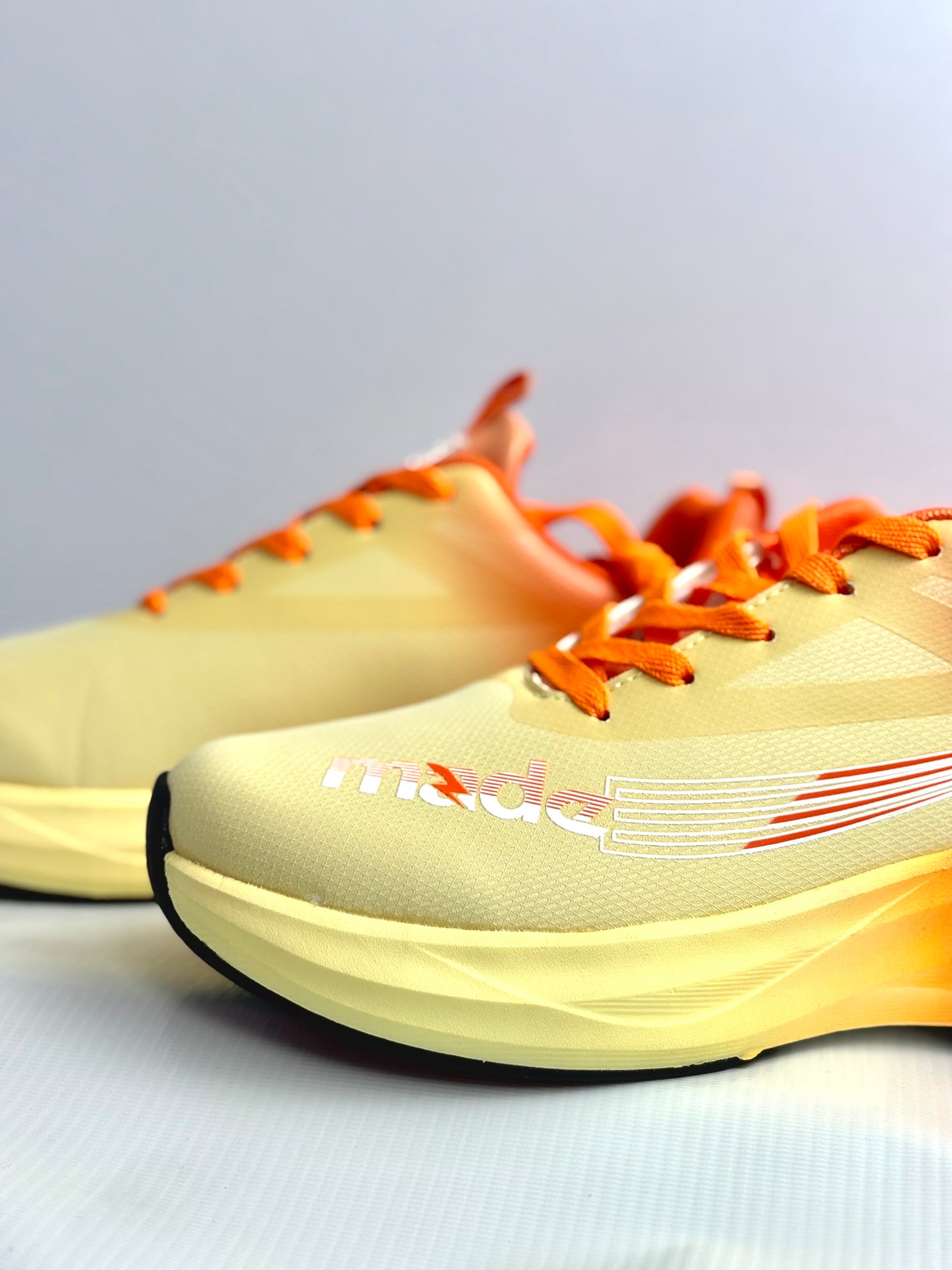 0018 IMPORTED STYLISH SNEAKER'S-NEON-BROWN