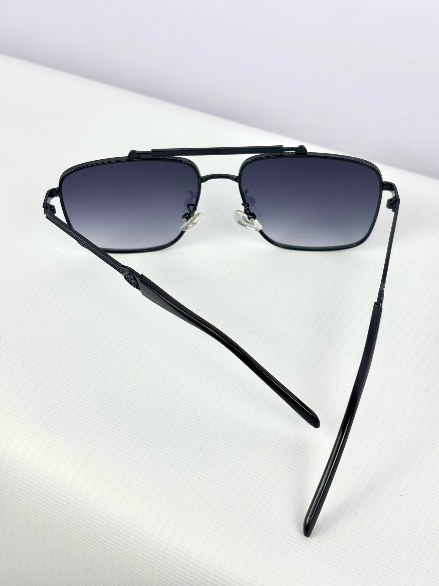 THE LUXURY EYE-WEAR GLASSES-FL