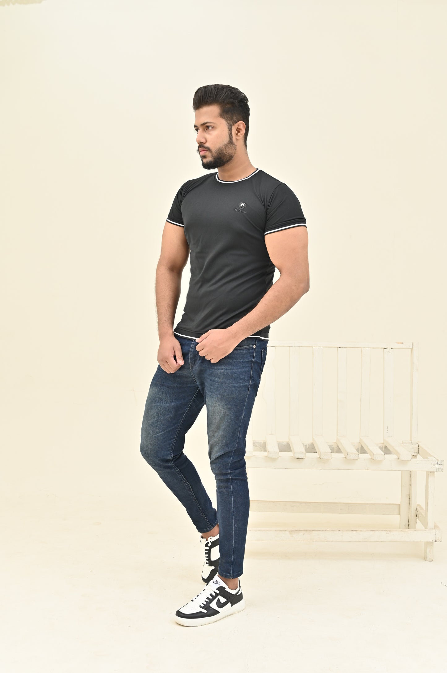 THE CLASSIC-STRIP SHIRT-BLACK