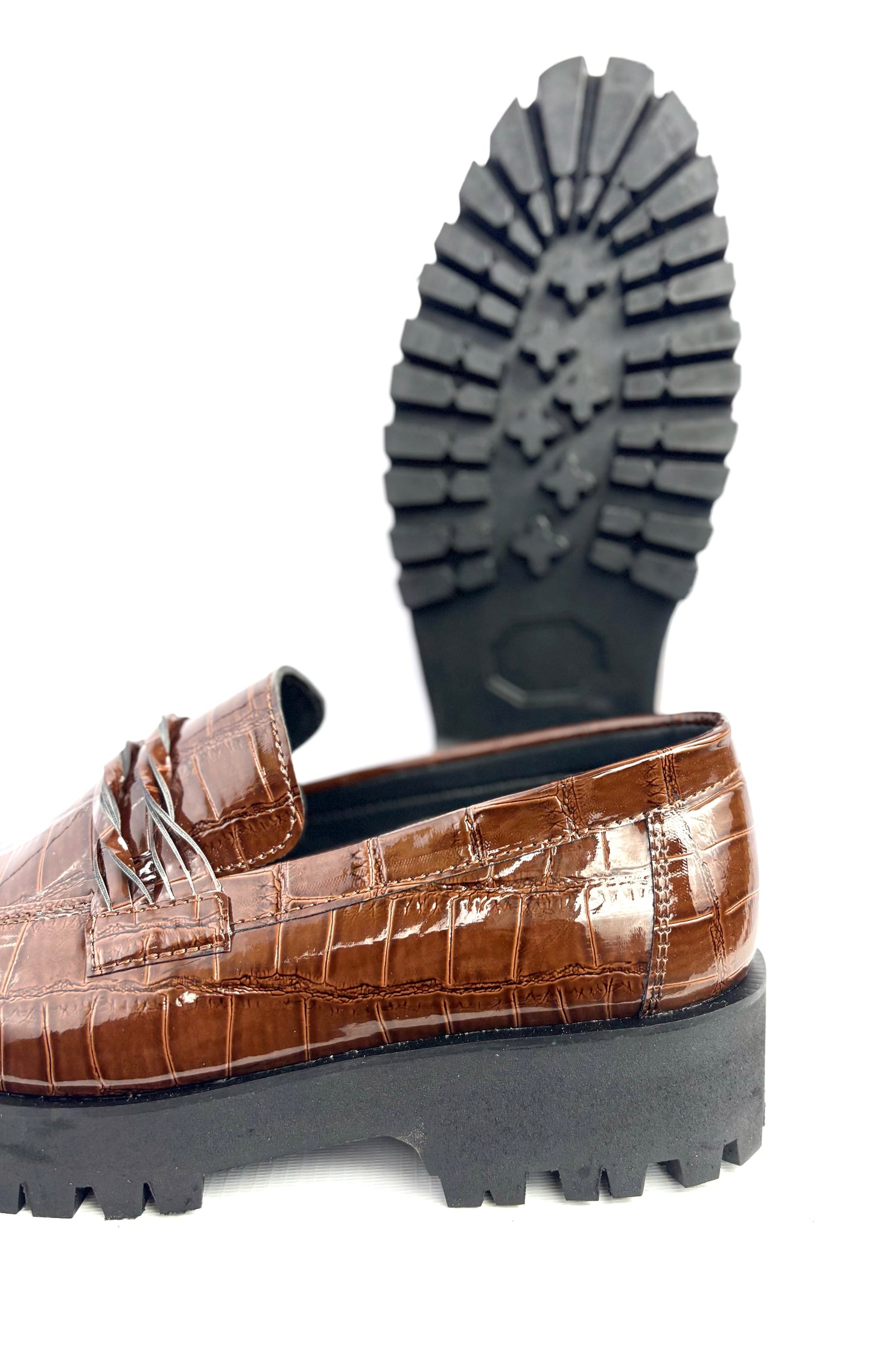 009 MAROON CROCODILE SHINER SHOES-FL