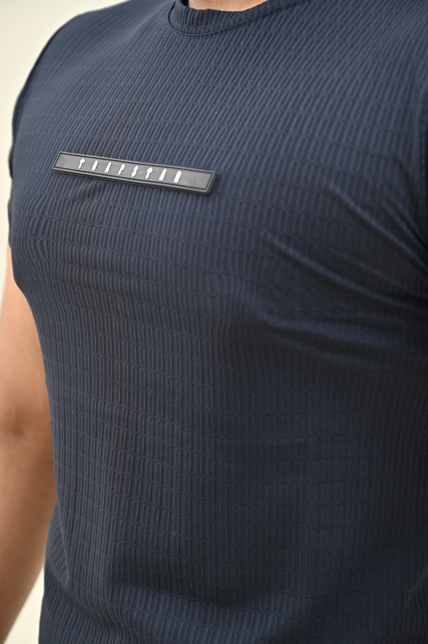 THE TEXTURED SHIRT-NAVY